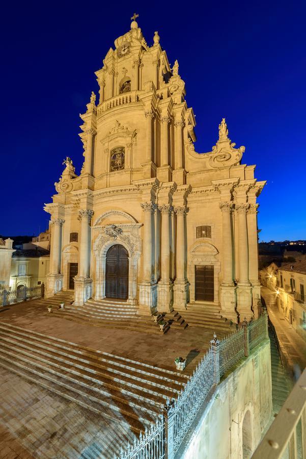 Appartamenti Vista Duomo - Ibla - Pomelia 라구사 외부 사진